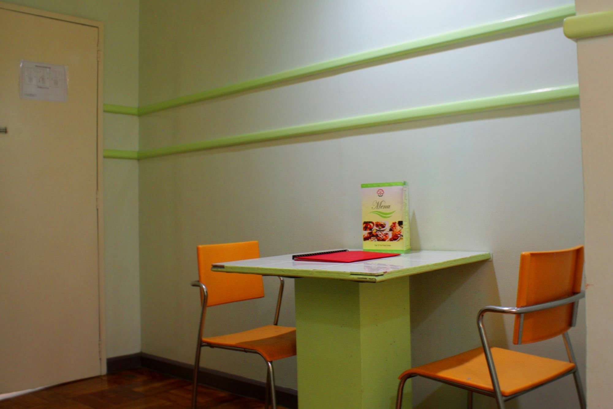 Mahal Kita Drive Inn Пасай Екстериор снимка